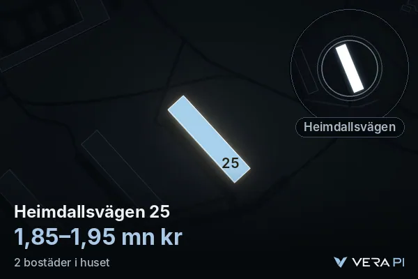 VERA PI:s bild av Heimdallsvägen 25: huset i 3D, upplyst i blått, och kartan runt omkring