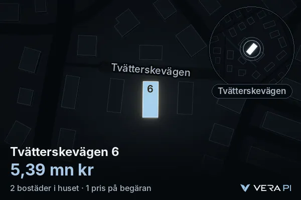 VERA PI:s bild av Tvätterskevägen 6: huset i 3D, upplyst i blått, och kartan runt omkring