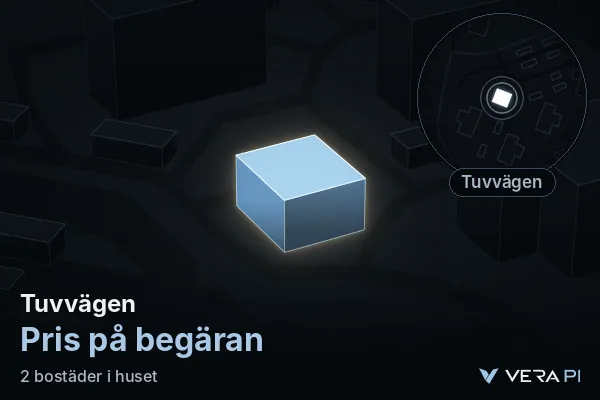 VERA PI:s bild av Tuvvägen: huset i 3D, upplyst i blått, och kartan runt omkring