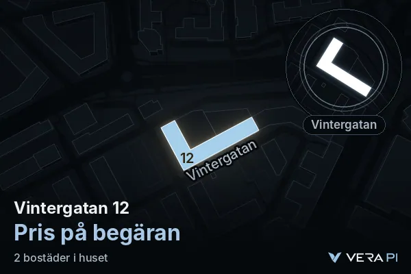 VERA PI:s bild av Vintergatan 12: huset i 3D, upplyst i blått, och kartan runt omkring