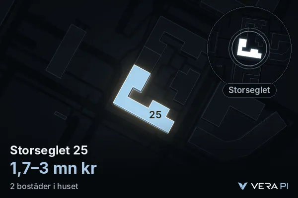VERA PI:s bild av Storseglet 25: huset i 3D, upplyst i blått, och kartan runt omkring
