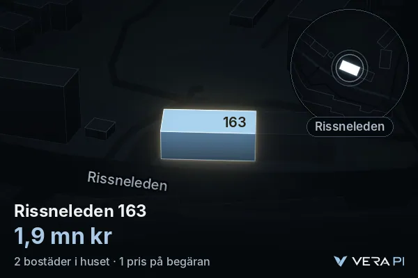 VERA PI:s bild av Rissneleden 163: huset i 3D, upplyst i blått, och kartan runt omkring