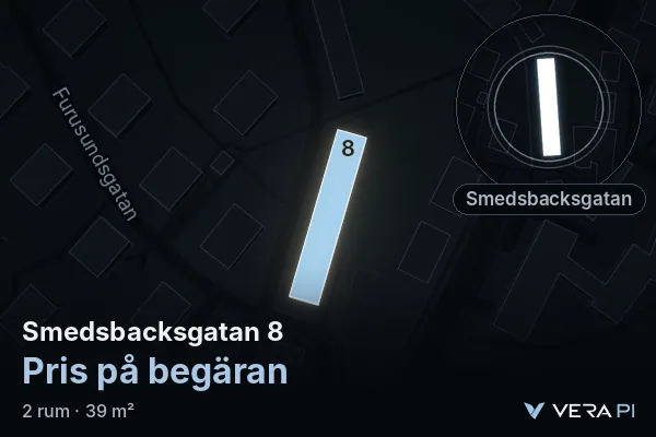 VERA PI:s bild av Smedsbacksgatan 8: huset i 3D, upplyst i blått, och kartan runt omkring
