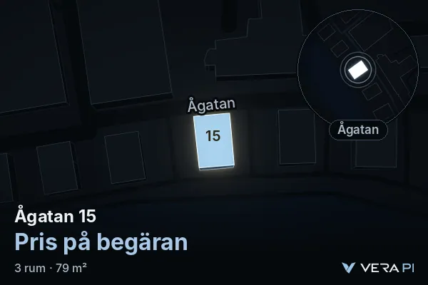 VERA PI:s bild av Ågatan 15: huset i 3D, upplyst i blått, och kartan runt omkring