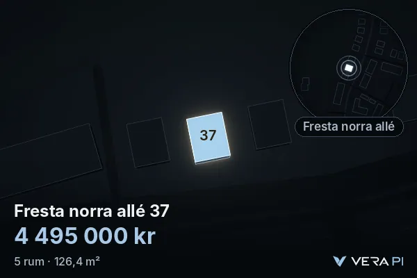 VERA PI:s bild av Fresta norra allé 37: huset i 3D, upplyst i blått, och kartan runt omkring