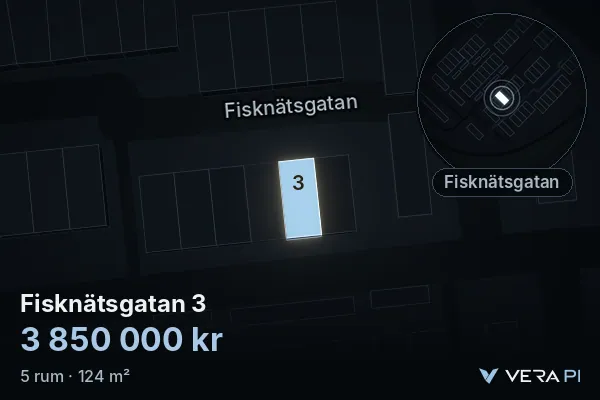 VERA PI:s bild av Fisknätsgatan 3: huset i 3D, upplyst i blått, och kartan runt omkring