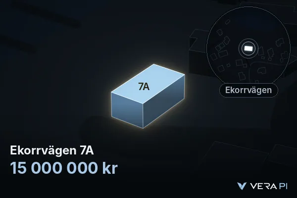 VERA PI:s bild av Ekorrvägen 7A: huset i 3D, upplyst i blått, och kartan runt omkring
