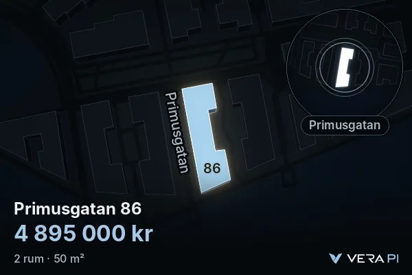 VERA PI:s bild av Primusgatan 86: huset i 3D, upplyst i blått, och kartan runt omkring