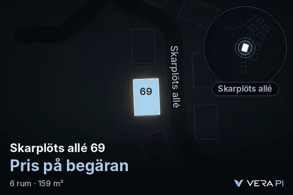 VERA PI:s bild av Skarplöts allé 69: huset i 3D, upplyst i blått, och kartan runt omkring