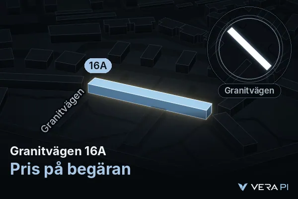 VERA PI:s bild av Granitvägen 16A: huset i 3D, upplyst i blått, och kartan runt omkring