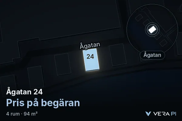 VERA PI:s bild av Ågatan 24: huset i 3D, upplyst i blått, och kartan runt omkring