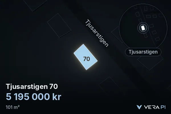 VERA PI's image of Tjusarstigen 70: the building in 3D, lit in blue, and the map around it