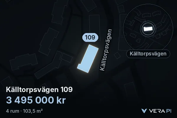 VERA PI:s bild av Källtorpsvägen 109: huset i 3D, upplyst i blått, och kartan runt omkring