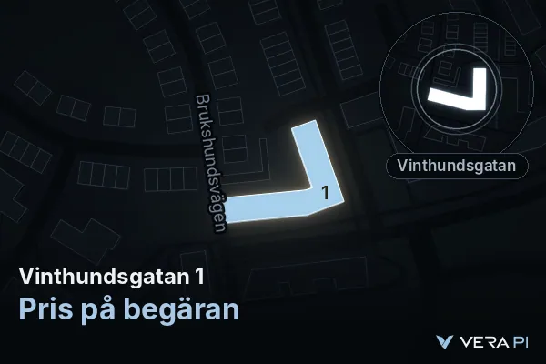 VERA PI:s bild av Vinthundsgatan 1: huset i 3D, upplyst i blått, och kartan runt omkring