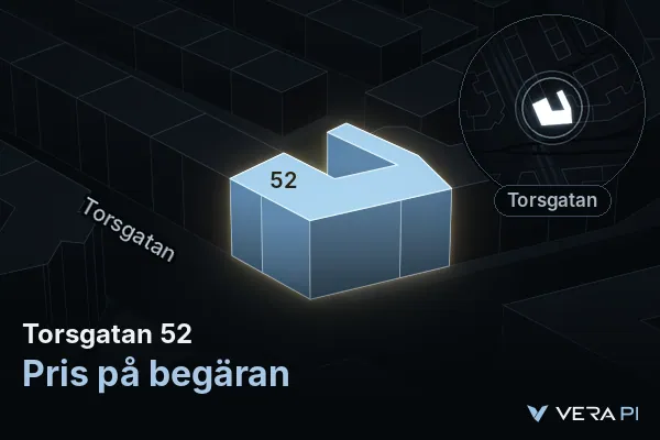 VERA PI:s bild av Torsgatan 52: huset i 3D, upplyst i blått, och kartan runt omkring