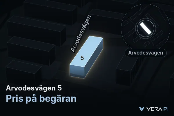 VERA PI:s bild av Arvodesvägen 5: huset i 3D, upplyst i blått, och kartan runt omkring