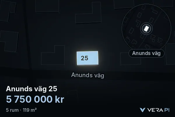 VERA PI:s bild av Anunds väg 25: huset i 3D, upplyst i blått, och kartan runt omkring