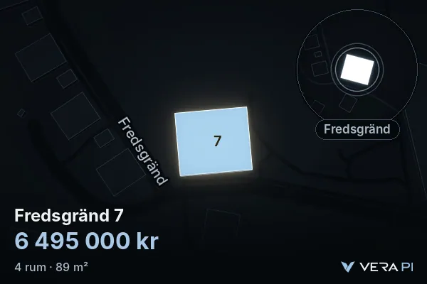 VERA PI:s bild av Fredsgränd 7: huset i 3D, upplyst i blått, och kartan runt omkring