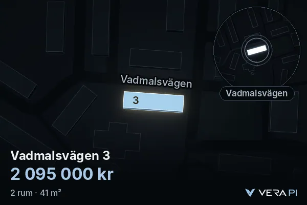 VERA PI:s bild av Vadmalsvägen 3: huset i 3D, upplyst i blått, och kartan runt omkring