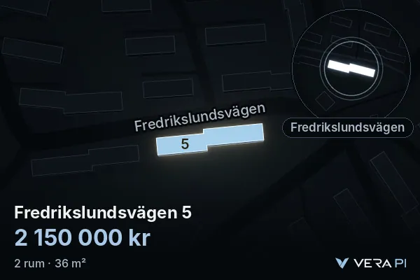 VERA PI:s bild av Fredrikslundsvägen 5: huset i 3D, upplyst i blått, och kartan runt omkring