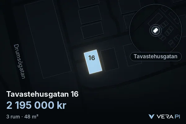 VERA PI:s bild av Tavastehusgatan 16: huset i 3D, upplyst i blått, och kartan runt omkring