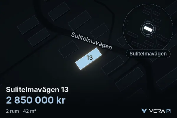 VERA PI:s bild av Sulitelmavägen 13: huset i 3D, upplyst i blått, och kartan runt omkring