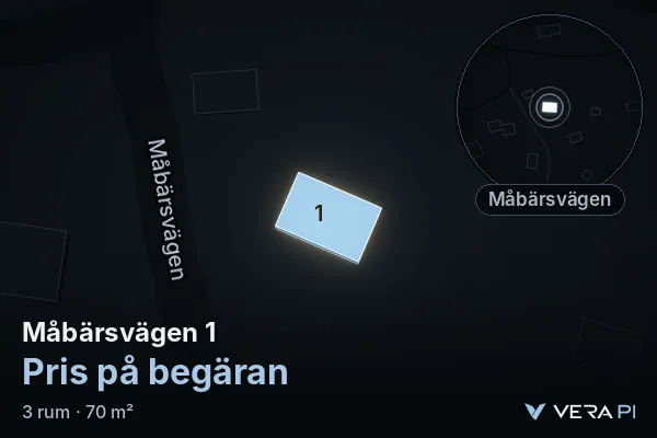 VERA PI:s bild av Måbärsvägen 1: huset i 3D, upplyst i blått, och kartan runt omkring