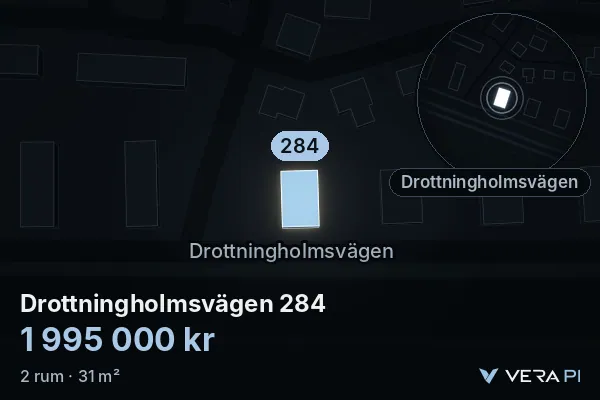 VERA PI:s bild av Drottningholmsvägen 284: huset i 3D, upplyst i blått, och kartan runt omkring
