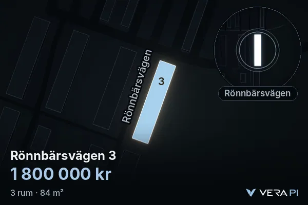 VERA PI:s bild av Rönnbärsvägen 3: huset i 3D, upplyst i blått, och kartan runt omkring
