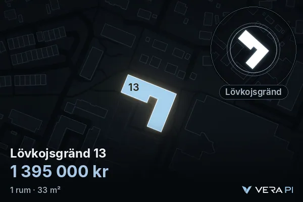 VERA PI:s bild av Lövkojsgränd 13: huset i 3D, upplyst i blått, och kartan runt omkring