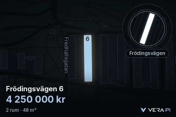 VERA PI:s bild av Frödingsvägen 6: huset i 3D, upplyst i blått, och kartan runt omkring
