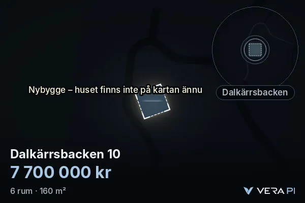 VERA PI:s bild av Dalkärrsbacken 10: huset i 3D, upplyst i blått, och kartan runt omkring