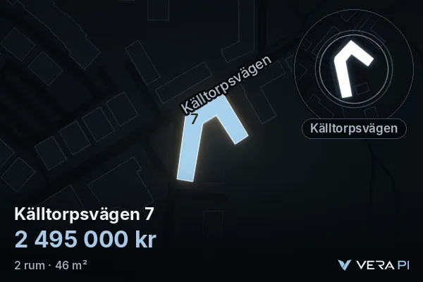 VERA PI:s bild av Källtorpsvägen 7: huset i 3D, upplyst i blått, och kartan runt omkring