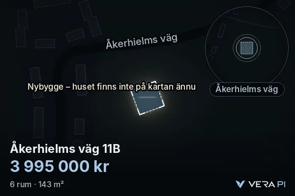 VERA PI:s bild av Åkerhielms väg 11B: huset i 3D, upplyst i blått, och kartan runt omkring