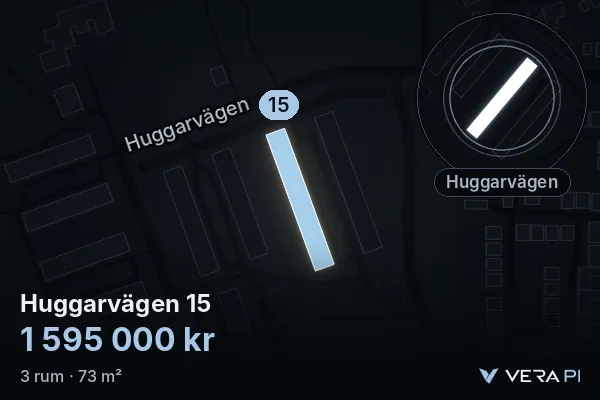 VERA PI:s bild av Huggarvägen 15: huset i 3D, upplyst i blått, och kartan runt omkring