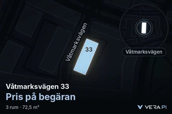 VERA PI:s bild av Våtmarksvägen 33: huset i 3D, upplyst i blått, och kartan runt omkring
