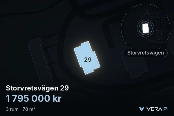 VERA PI:s bild av Storvretsvägen 29: huset i 3D, upplyst i blått, och kartan runt omkring