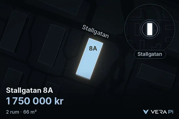 VERA PI:s bild av Stallgatan 8A: huset i 3D, upplyst i blått, och kartan runt omkring