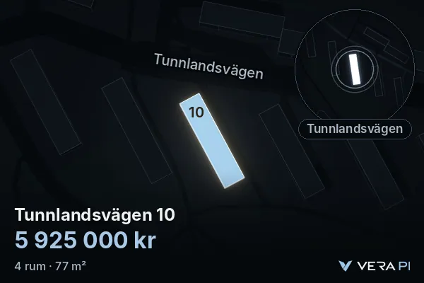 VERA PI:s bild av Tunnlandsvägen 10: huset i 3D, upplyst i blått, och kartan runt omkring