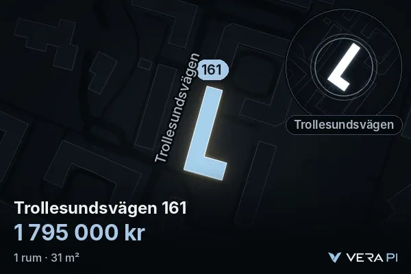 VERA PI:s bild av Trollesundsvägen 161: huset i 3D, upplyst i blått, och kartan runt omkring