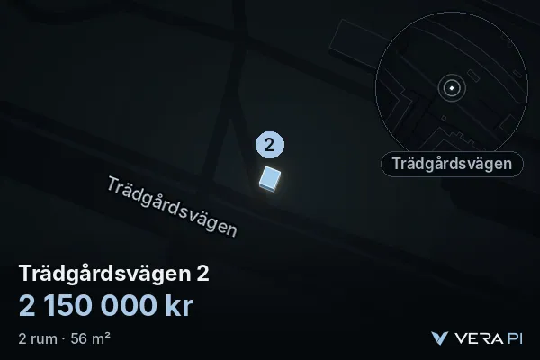 VERA PI:s bild av Trädgårdsvägen 2: huset i 3D, upplyst i blått, och kartan runt omkring