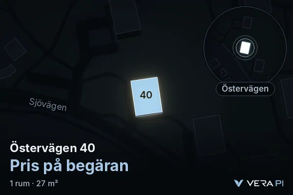 VERA PI:s bild av Östervägen 40: huset i 3D, upplyst i blått, och kartan runt omkring