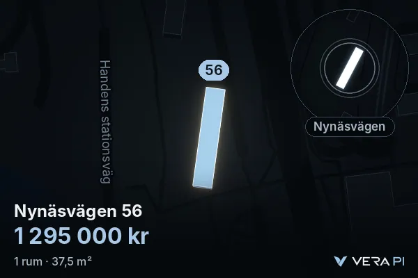 VERA PI:s bild av Nynäsvägen 56: huset i 3D, upplyst i blått, och kartan runt omkring