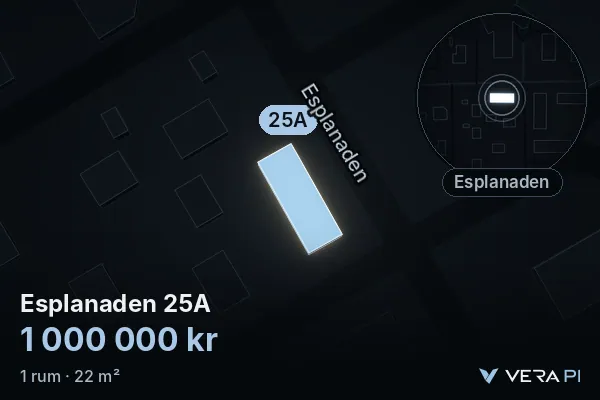 VERA PI:s bild av Esplanaden 25A: huset i 3D, upplyst i blått, och kartan runt omkring