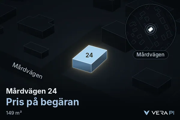 VERA PI:s bild av Mårdvägen 24: huset i 3D, upplyst i blått, och kartan runt omkring