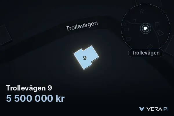 VERA PI:s bild av Trollevägen 9: huset i 3D, upplyst i blått, och kartan runt omkring