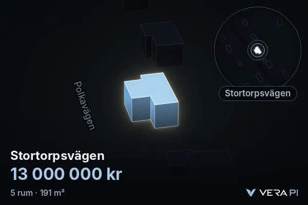 VERA PI:s bild av Stortorpsvägen: huset i 3D, upplyst i blått, och kartan runt omkring