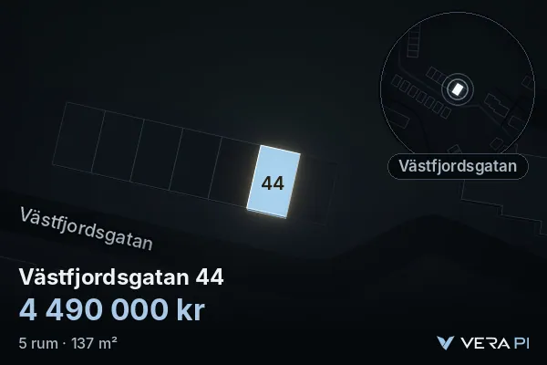 VERA PI:s bild av Västfjordsgatan 44: huset i 3D, upplyst i blått, och kartan runt omkring