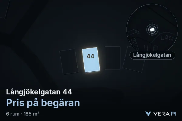 VERA PI's image of Långjökelgatan 44: the building in 3D, lit in blue, and the map around it