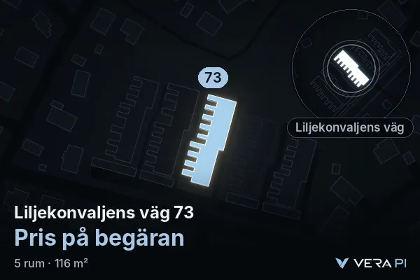 VERA PI:s bild av Liljekonvaljens väg 73: huset i 3D, upplyst i blått, och kartan runt omkring
